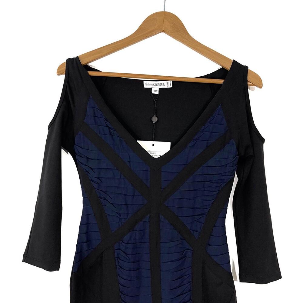 Finders Keepers Women’s Size 4 Small Blue Black Pleated Cold Shoulder Mini Dress - Picture 2 of 12